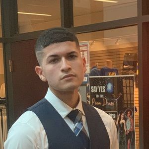 Meet your Posher, Christian